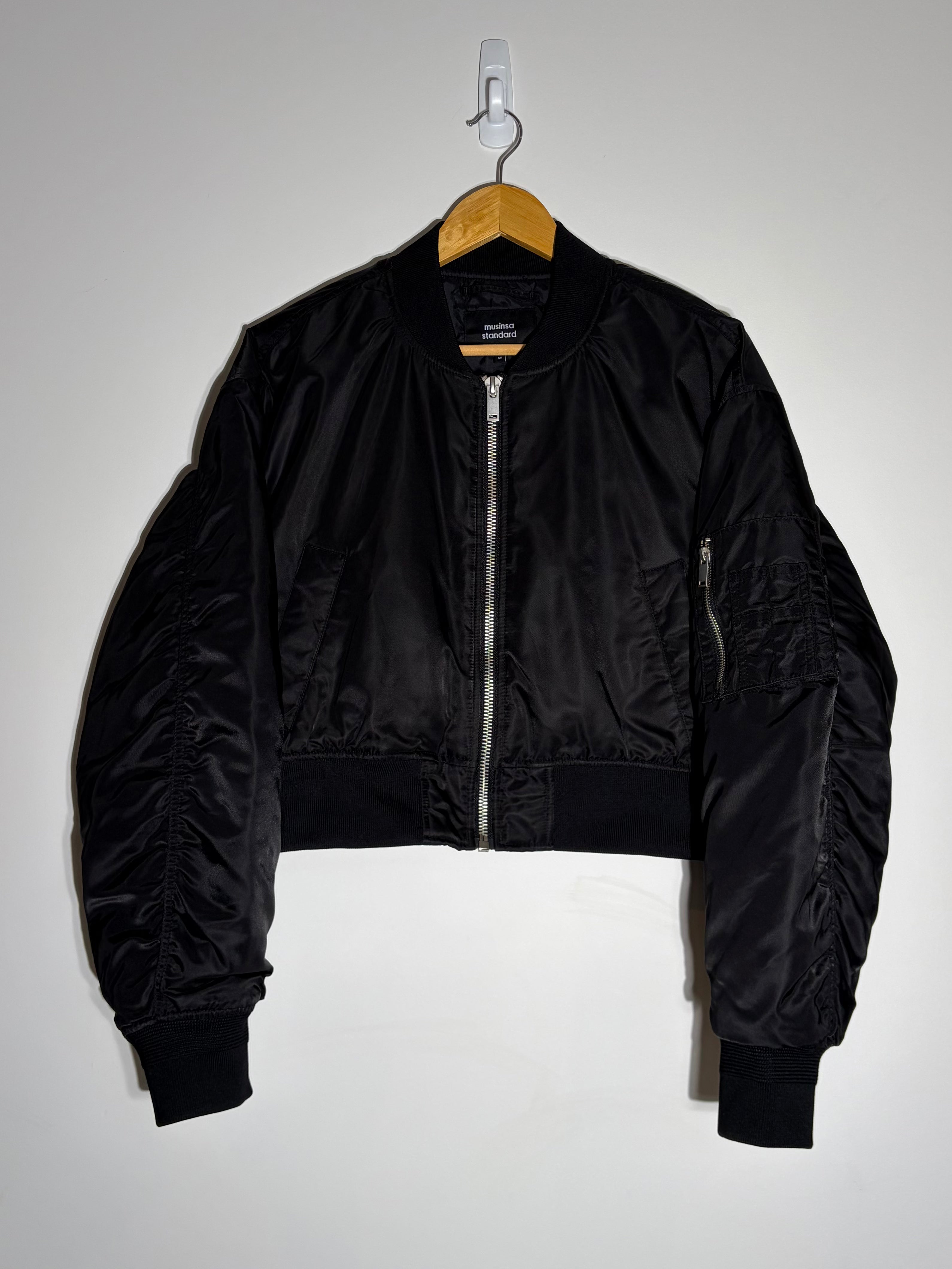 [Musinsa Standard] Cropped Bomber