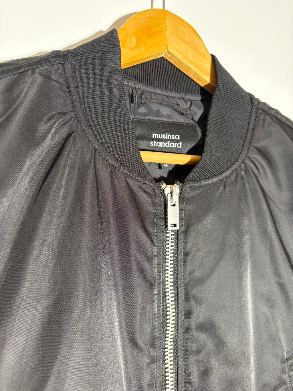 [Musinsa Standard] Cropped Bomber