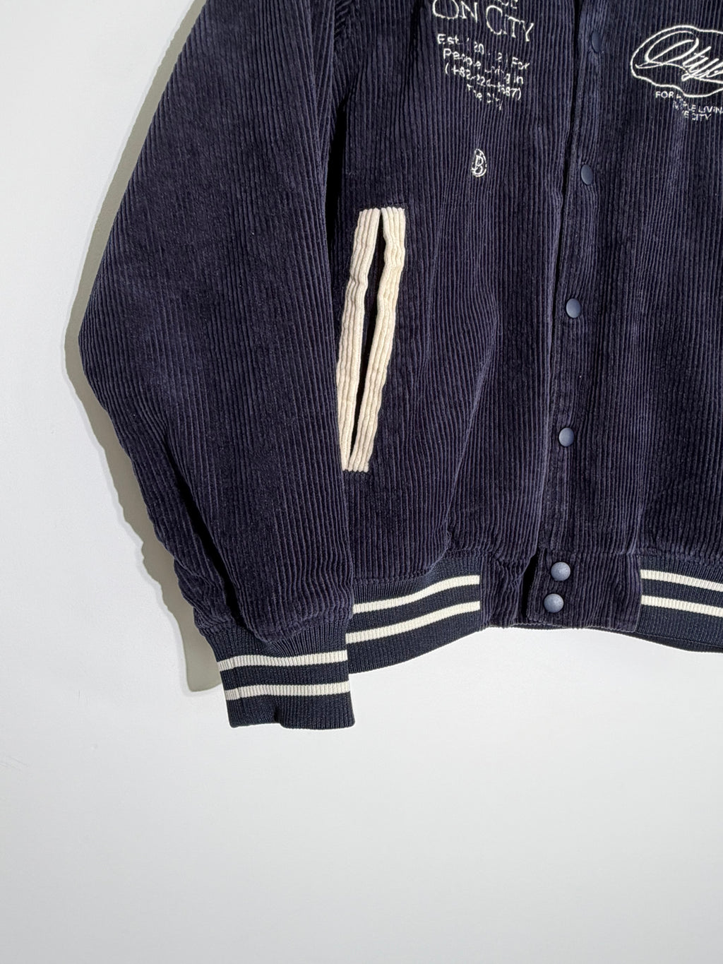 [Urbandtype] Corduroy Varsity