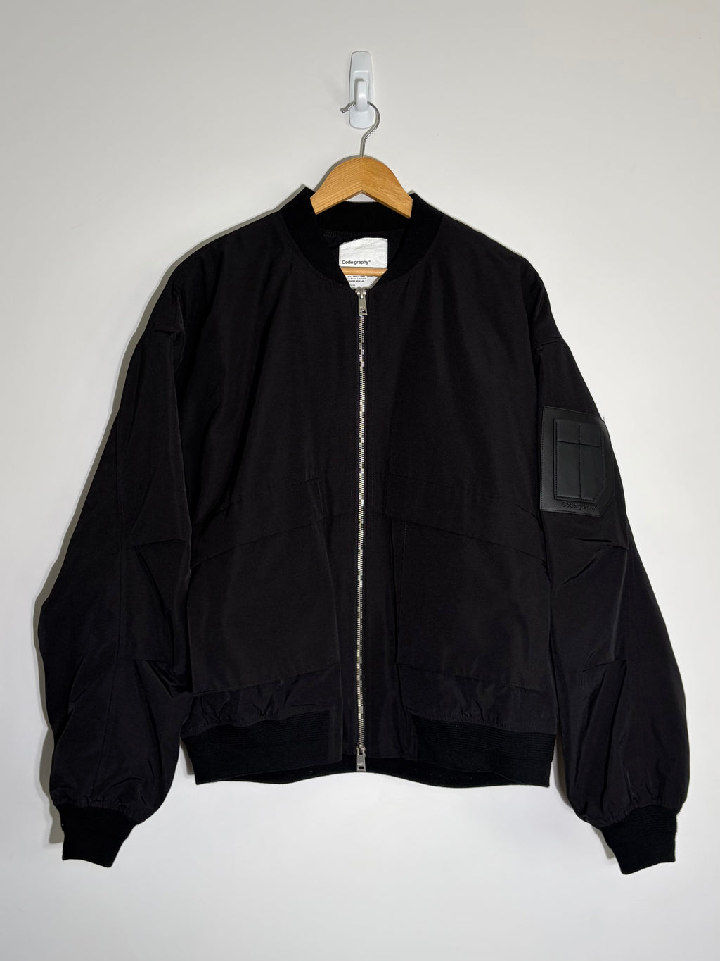 [Codegraphy] Oversized Bomber (Black)