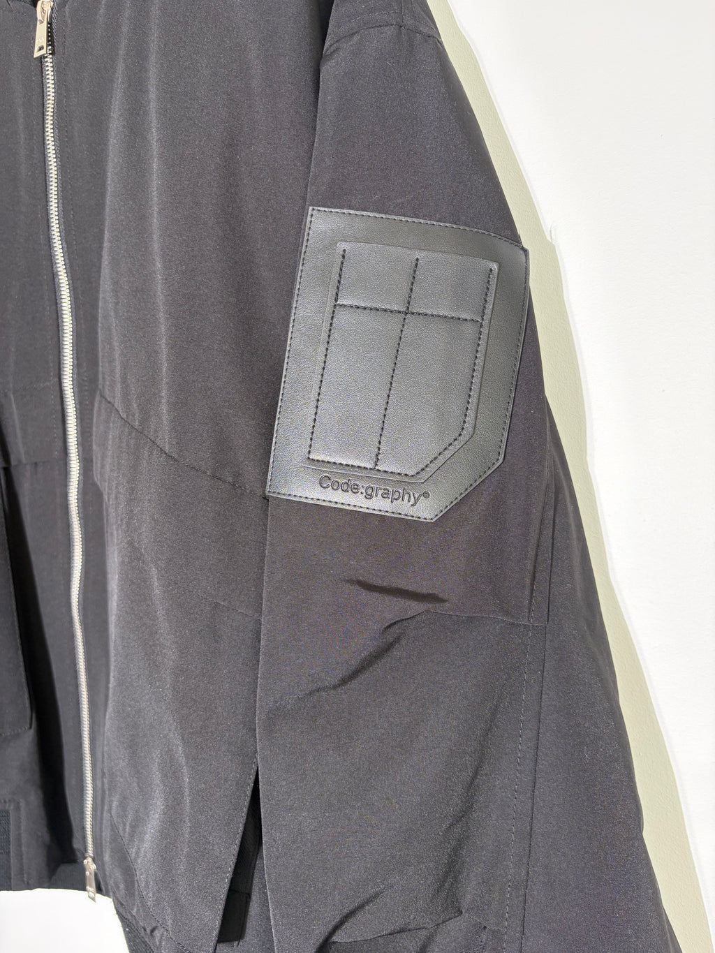 [Codegraphy] Oversized Bomber (Black)