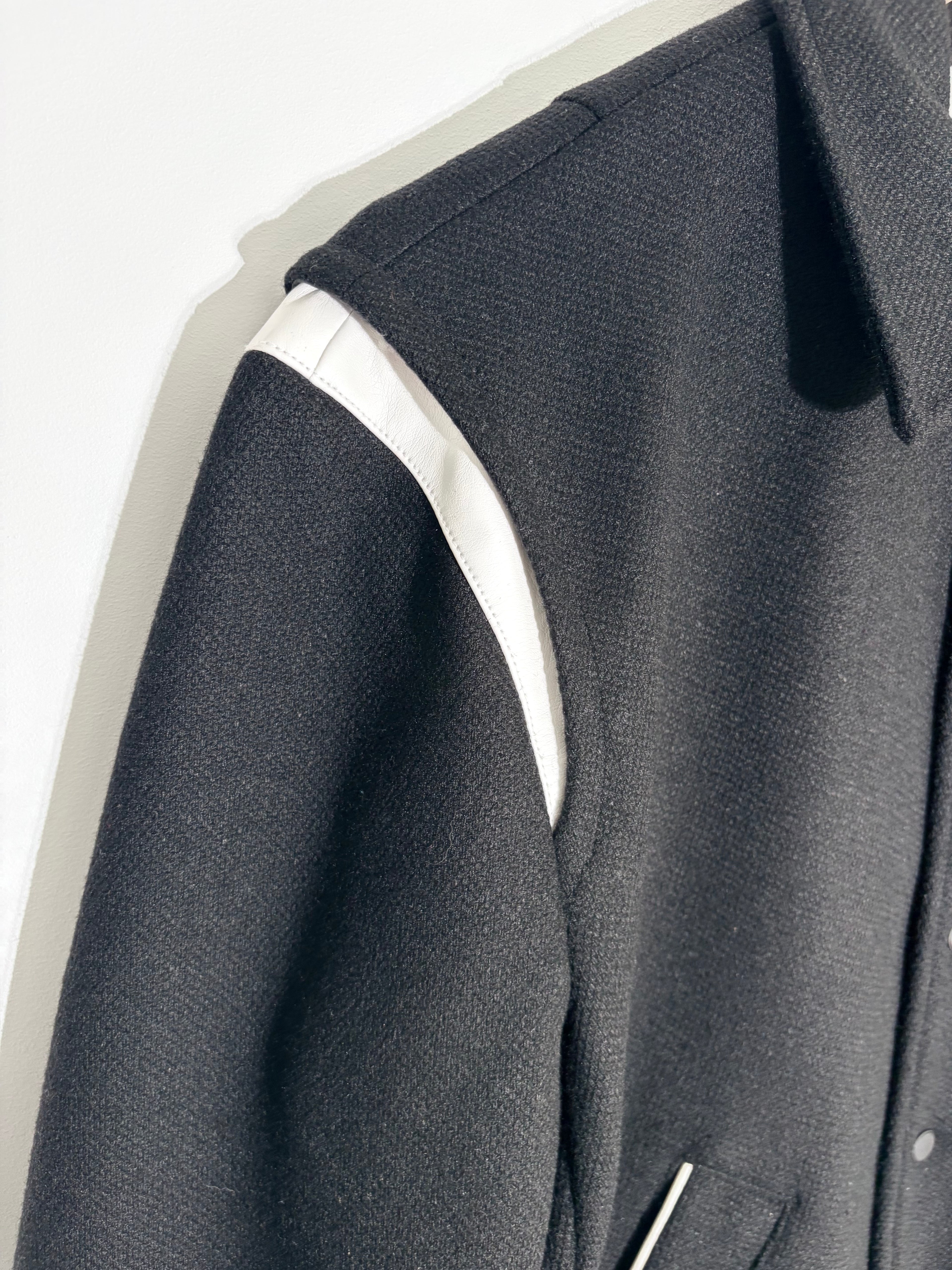 [Lmood] Varsity jacket